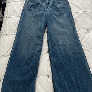 Express Wide Leg Jeans in Medium Blue Wash